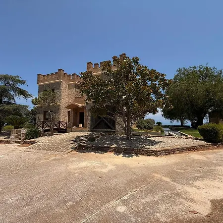 Chateau Retreat Villa Kalamaki (Achaea)