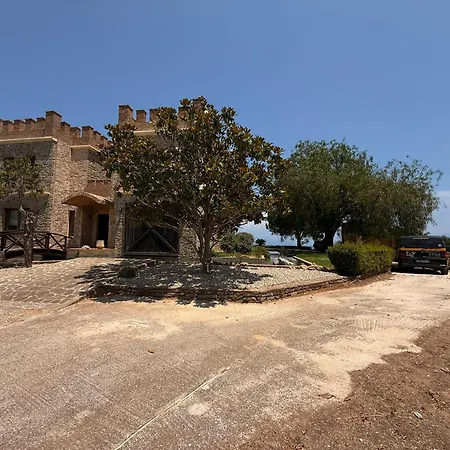 Chateau Retreat Villa *