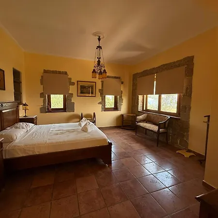 Chateau Retreat Villa *