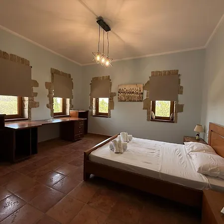 Villa Chateau Retreat *